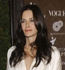 2010__03__courtney 209×225.jpg