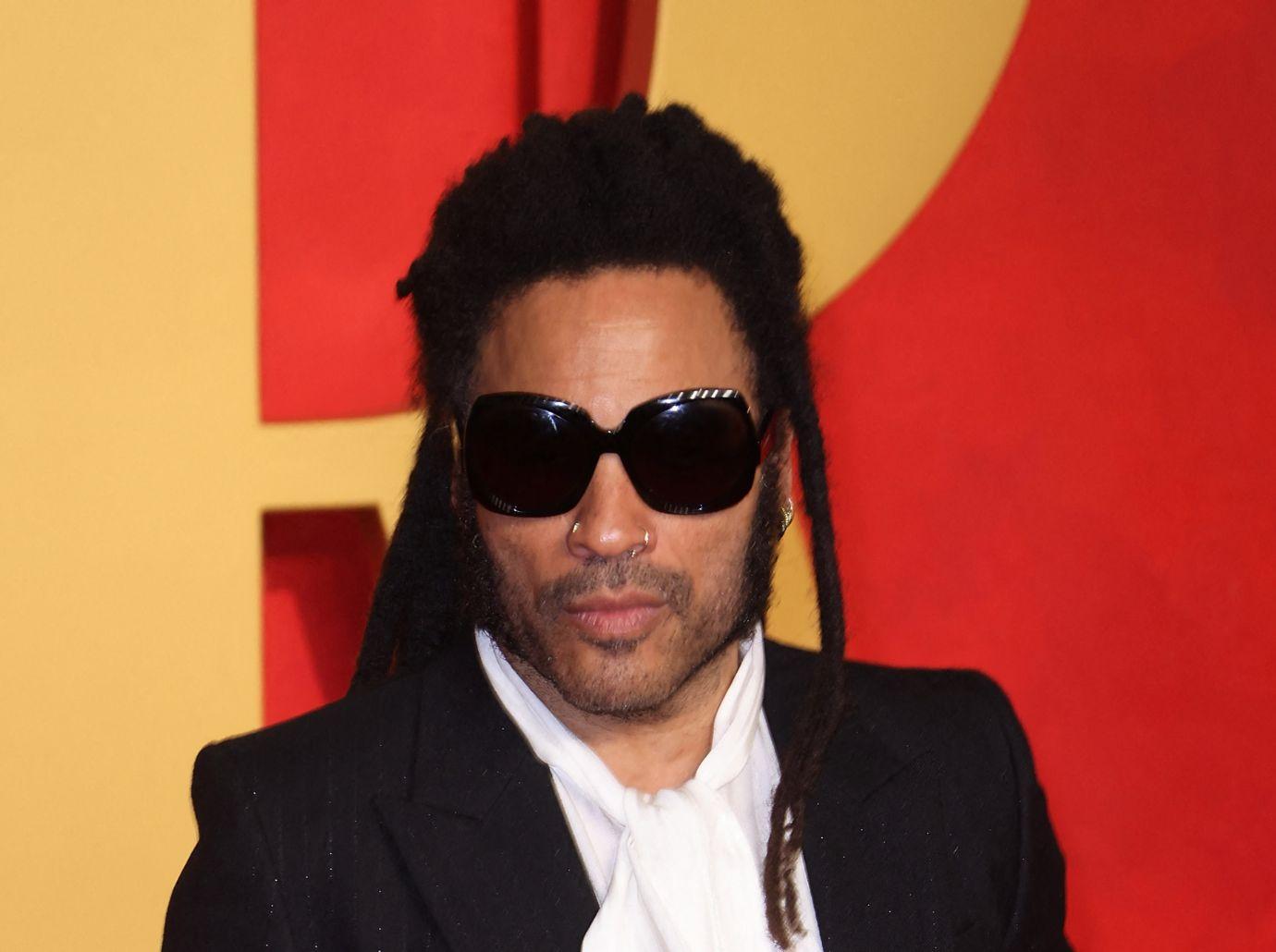 lenny kravitz defends wearing leather pants work out gym