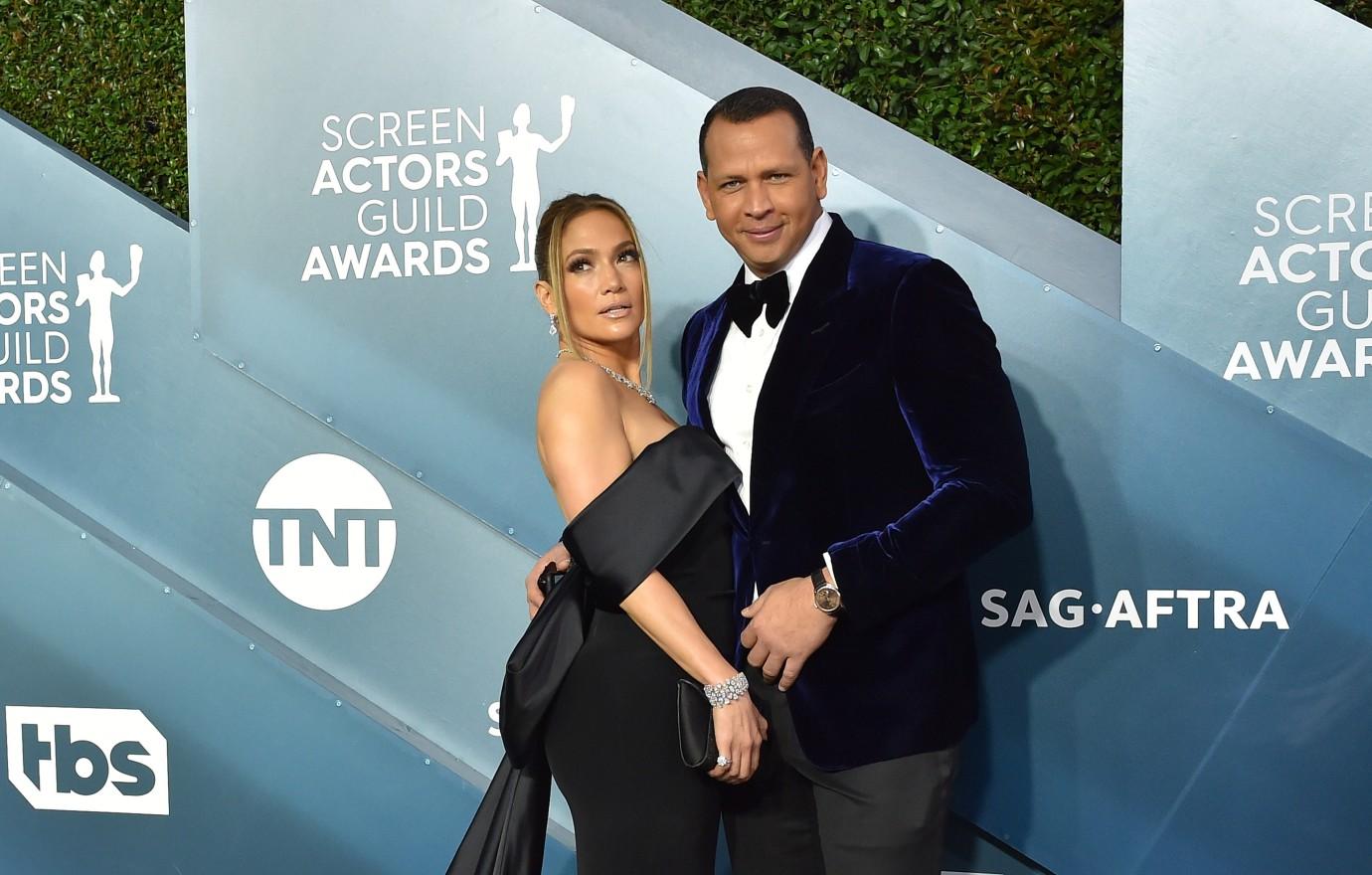 Alex Rodriguez Poses With Jennifer Lopez's Younger 'Fan Club' in a  Personalized Yankees Jersey