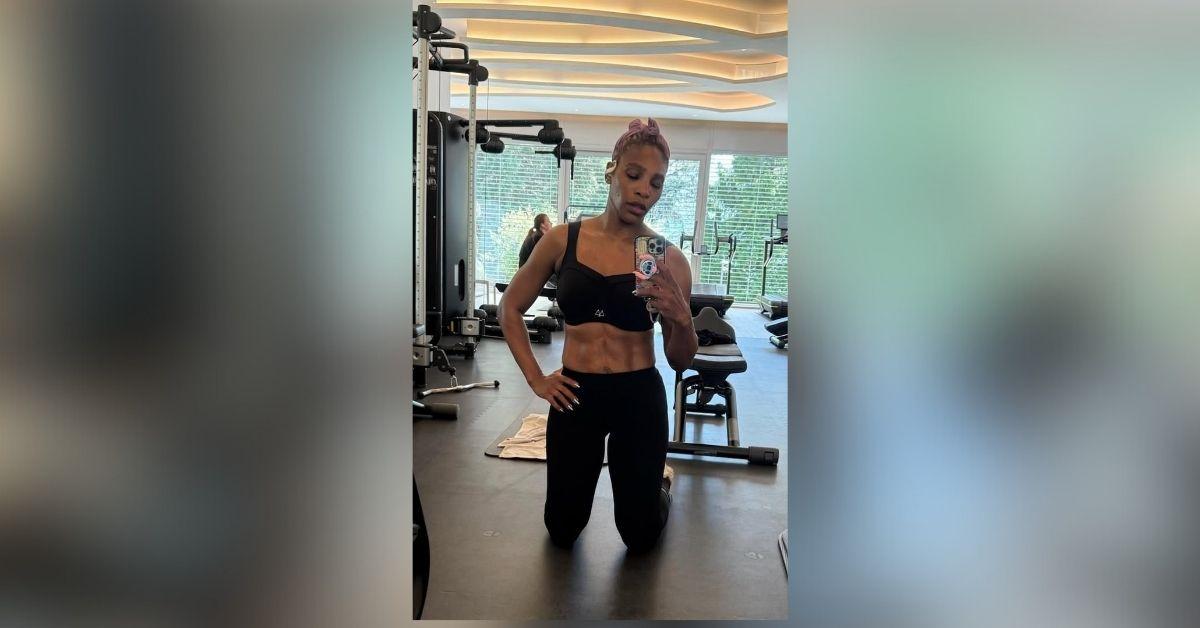image of The famous tennis player flaunted her lean legs and abs in a gym photo.