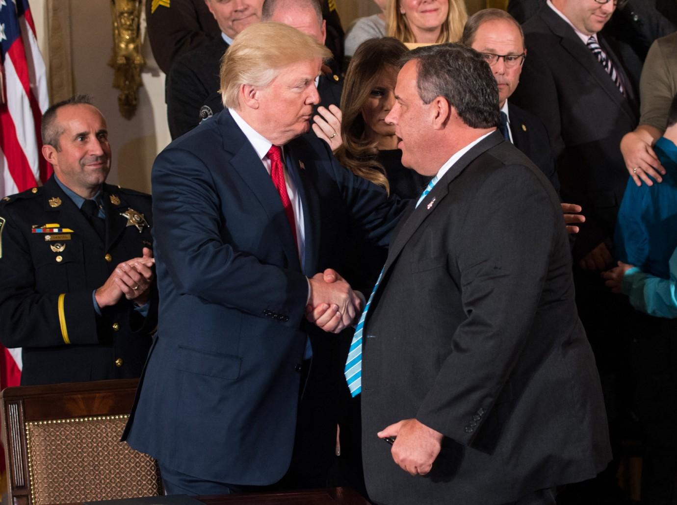 chris christie gets booed conference donald trump