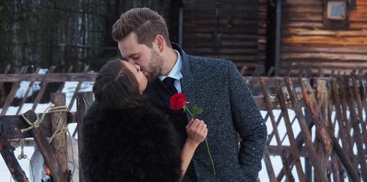 VANESSA, NICK VIALL