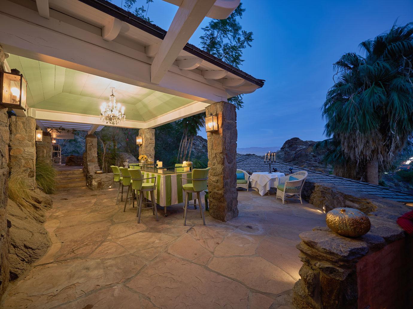 suzanne somers sells glamorous desert compound