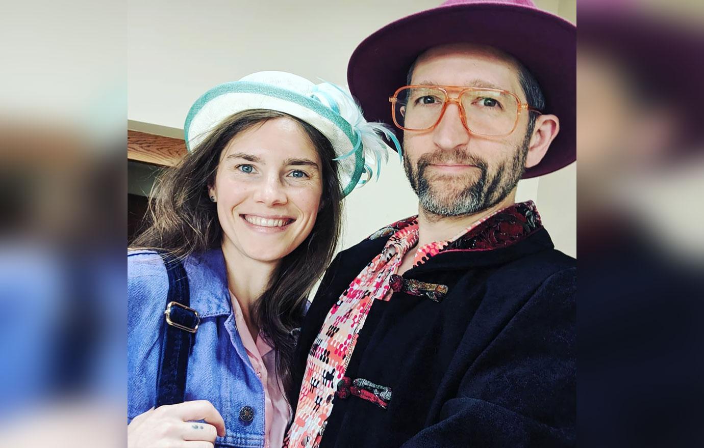 amanda knox christopher robinson expecting first child after suffering miscarriage ok