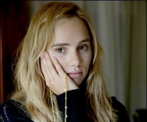Suki Waterhouse