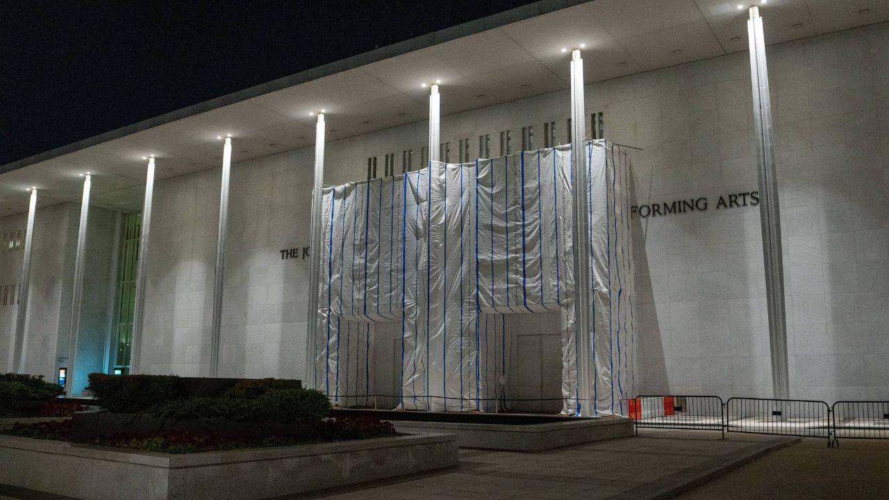 Photo of The Kennedy Center board is trying to say adding Trump's name will save the building.