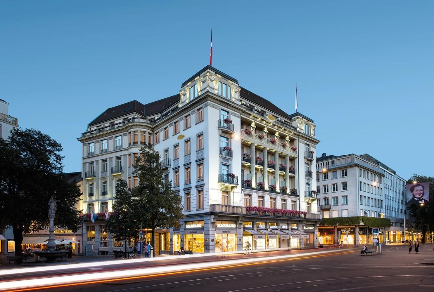 zurich savoy outside door