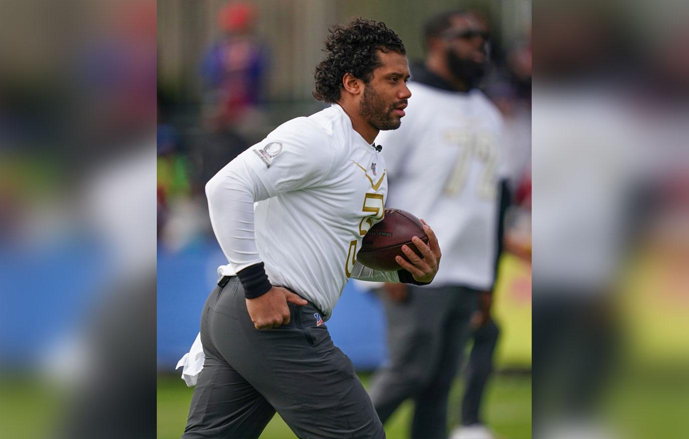 Ciara and Russell Wilson play football with their children ahead of the Pro  Bowl