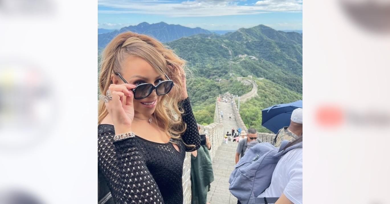 mariah carey scares fans climbs great wall china heels