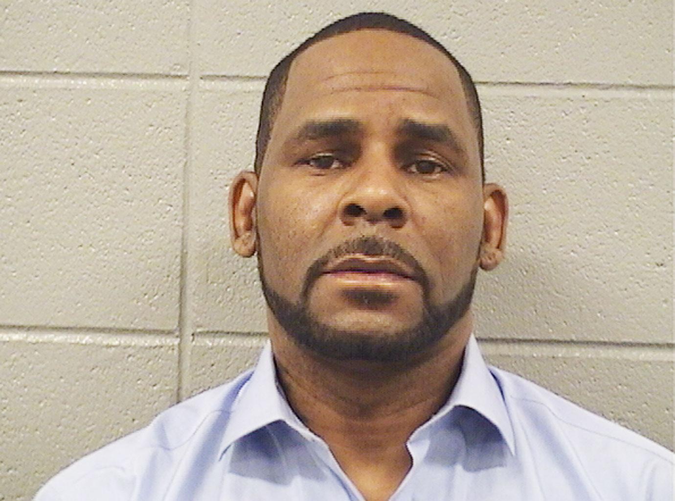 prosecutor r kelly sex trafficking case calls him predator in opening statements ok