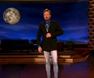 2010__12__conan_jeggings_dec3 300×288.jpg