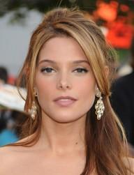 2010__07__okmagazine style AshleyGreene 192×300.jpg
