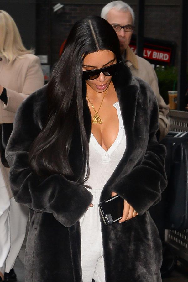 Kim kardashian fur coat photos nyc 04