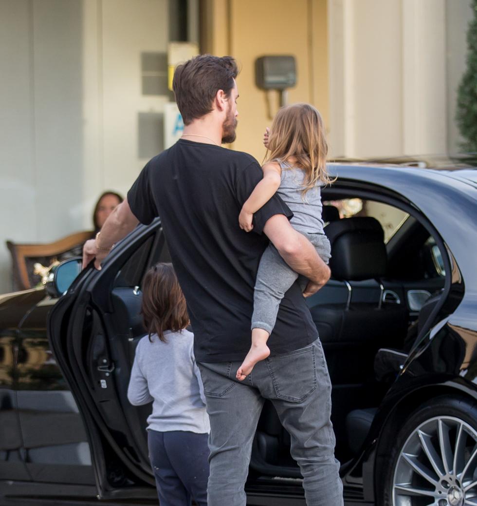 EXCLUSIVE: Scott Disick steps out for a sushi dinner with his kids Penelope and Mason Disick in Calabasas, California