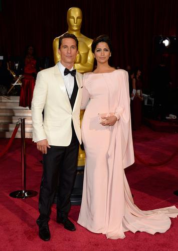 The 13 Hottest Celebrity Couples Who've Ever Walked The Oscars Red Carpet