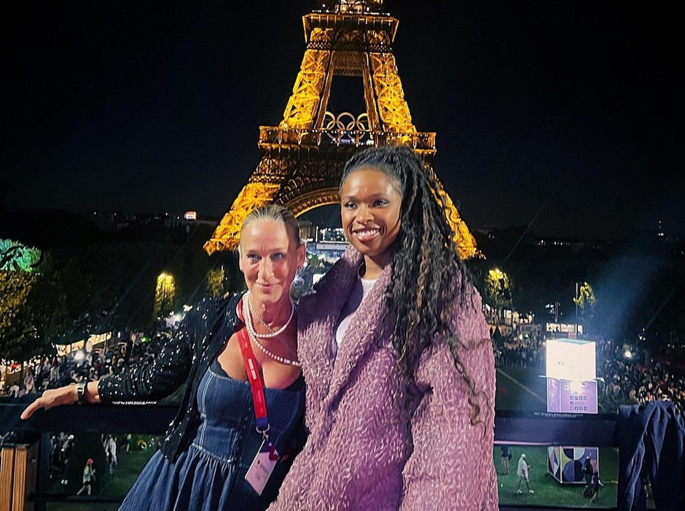 sarah jessica parker satc costar jennifer hudson reunite paris olympics