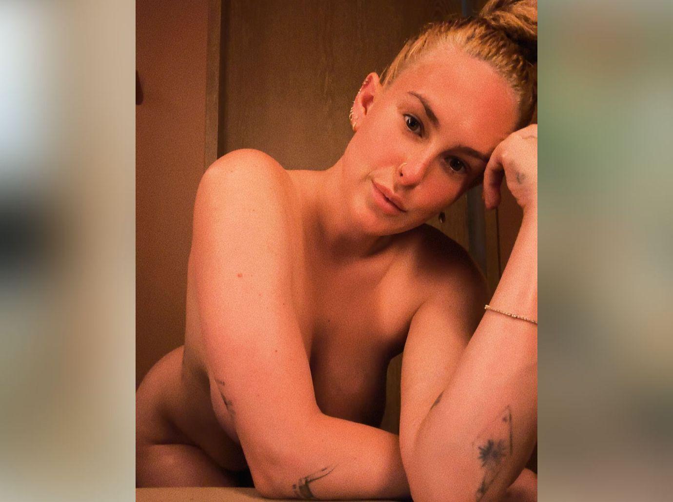 rumer willis thirst trap gallery