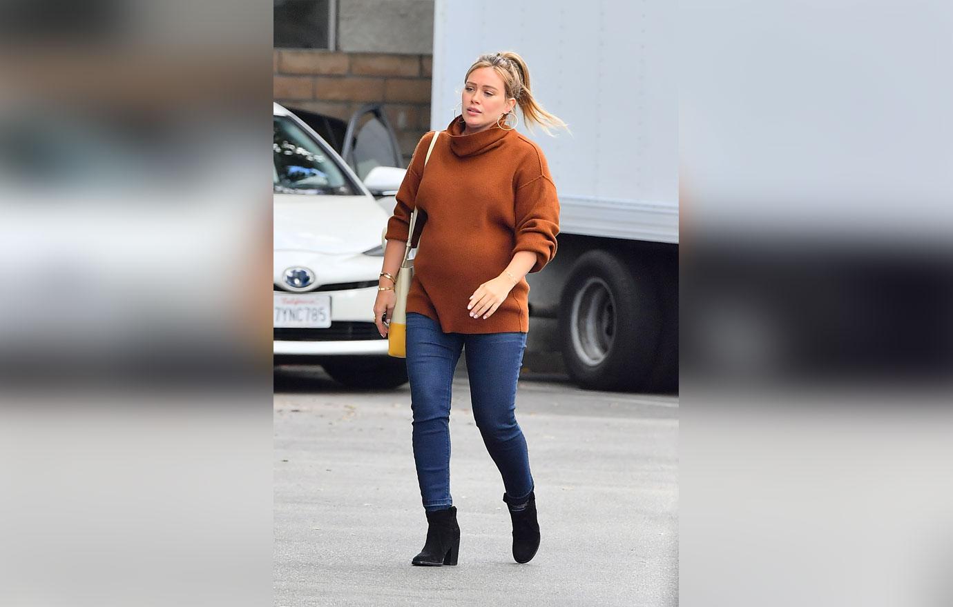 EXCLUSIVE: A very pregnant Hilary Duff stops by Whole Foods