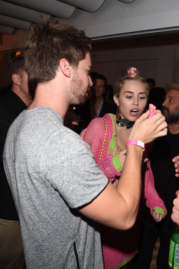 Miley cyrus patrick schwarzenegger 02