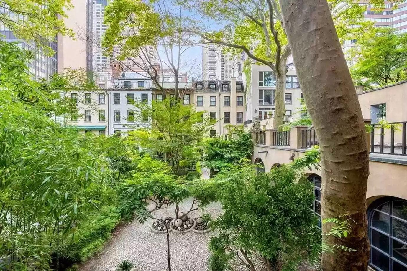 mary kate olsens former house with ex listed for million