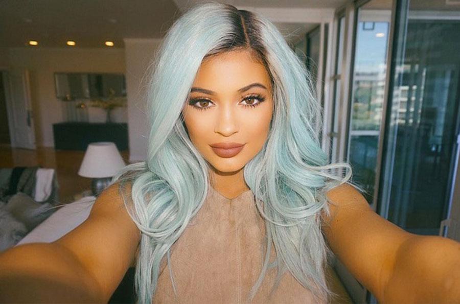 Kylie jenner face plastic surgery too fake 05