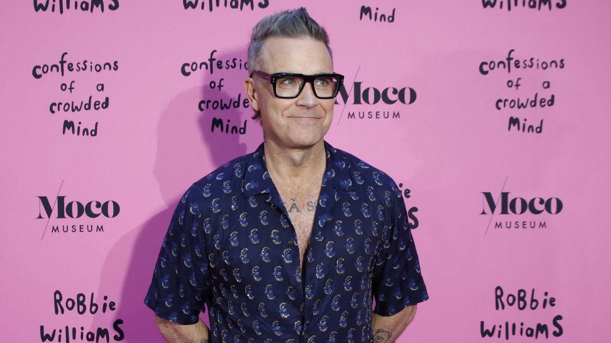 Image of Robbie Williams was 'depressed' and an 'alcoholic' before turning to sobriety.