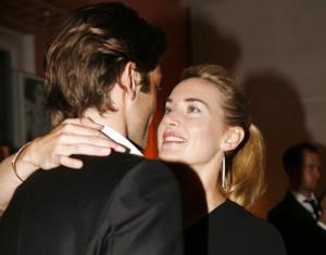 2010__09__9002Winslet_Kate_Sept21 300×235.jpg