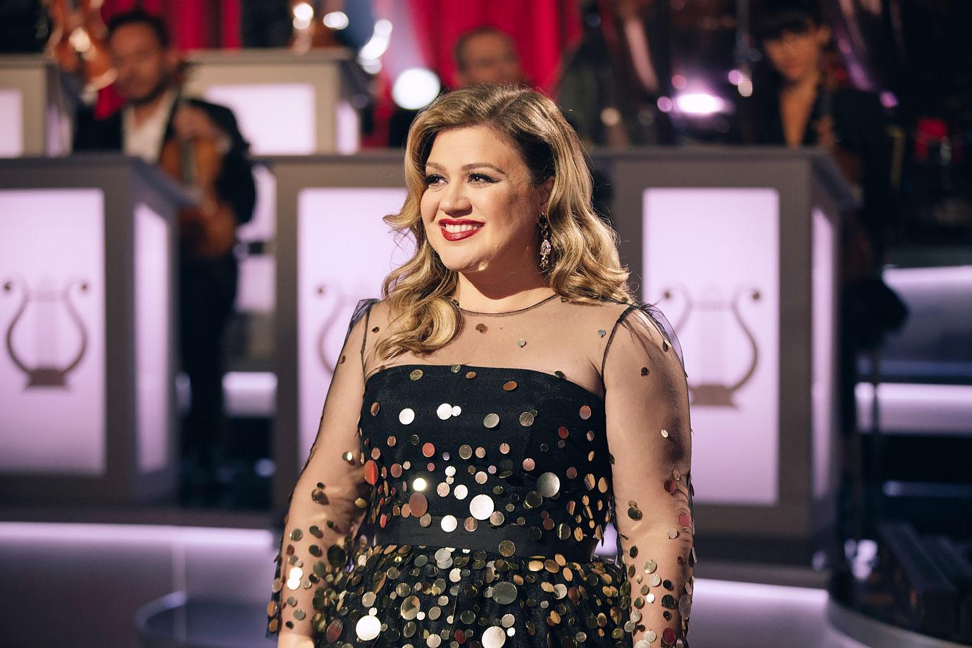 kelly clarkson recalls emotional divorce from brandon blackstock during christmas special ok