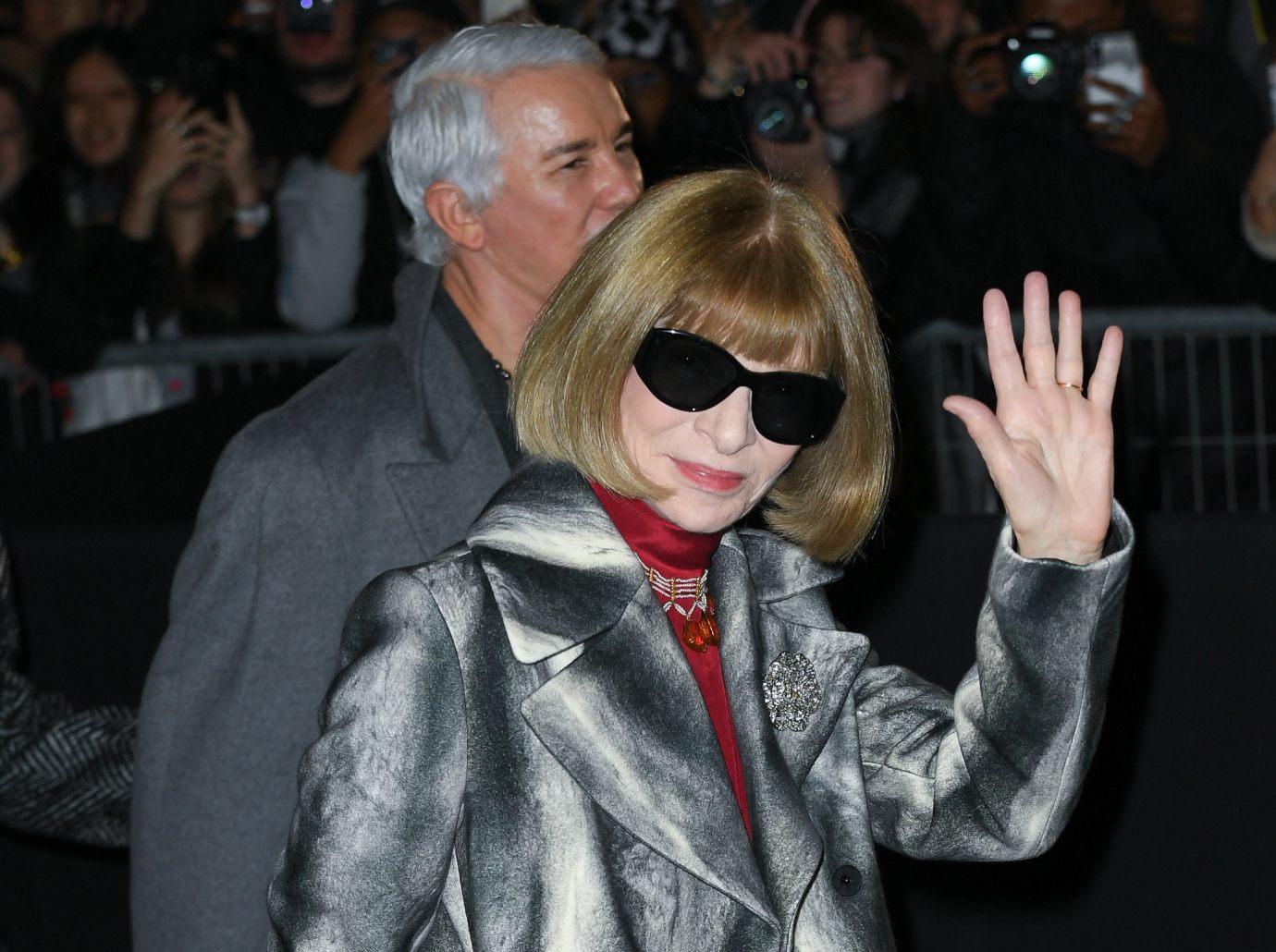 Paul McCartney Not Impressed With Anna Wintour At Paris Fashion Show