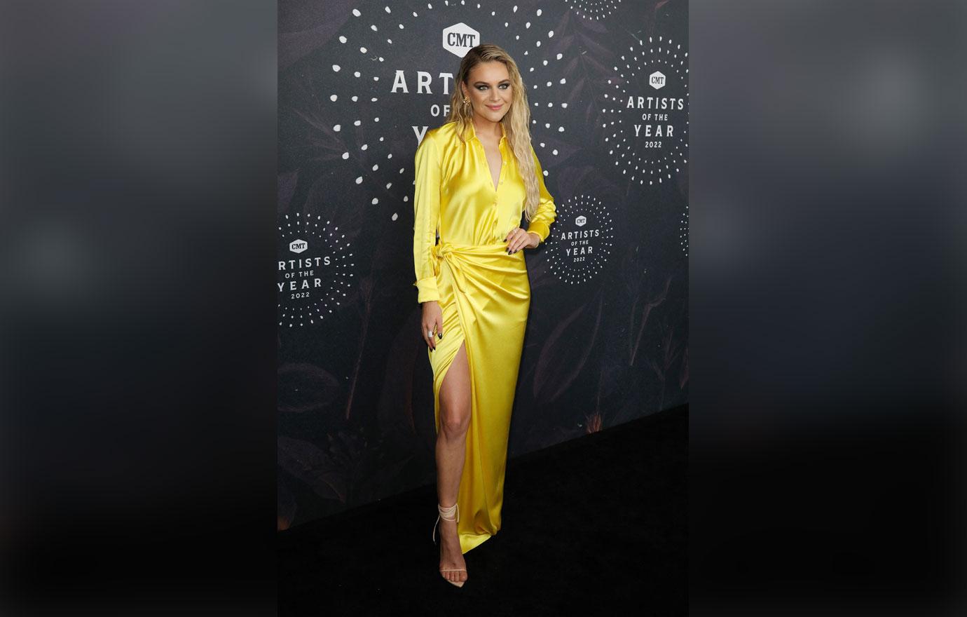 kelsea ballerini cmt artists of the year