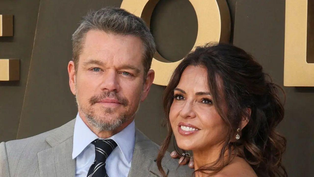 Image of Matt Damon posed with his wife and four daughters during Gia’s Disneyland birthday celebration.