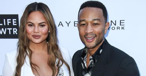 Chrissy teigen john legend outing