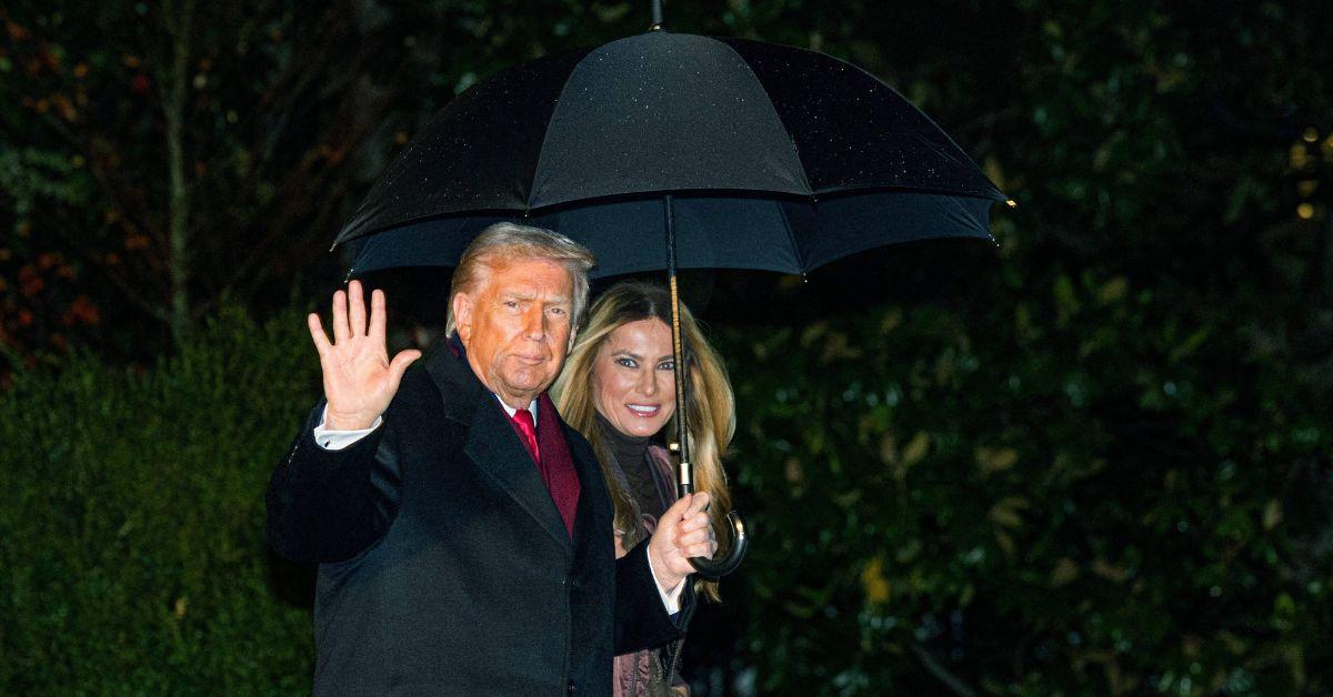 Photo of Donald Trump raised eyebrows when he praised the beauty of the Italian Prime Minister.