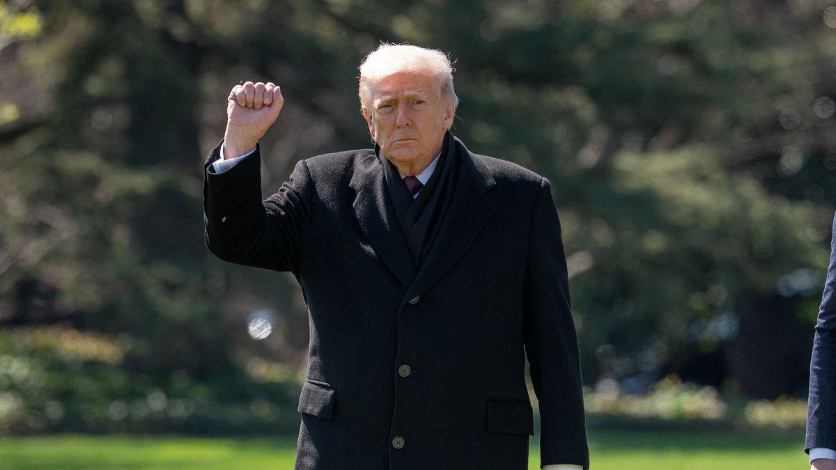 Image of Donald Trump drew fresh criticism over his shifting language on military action.