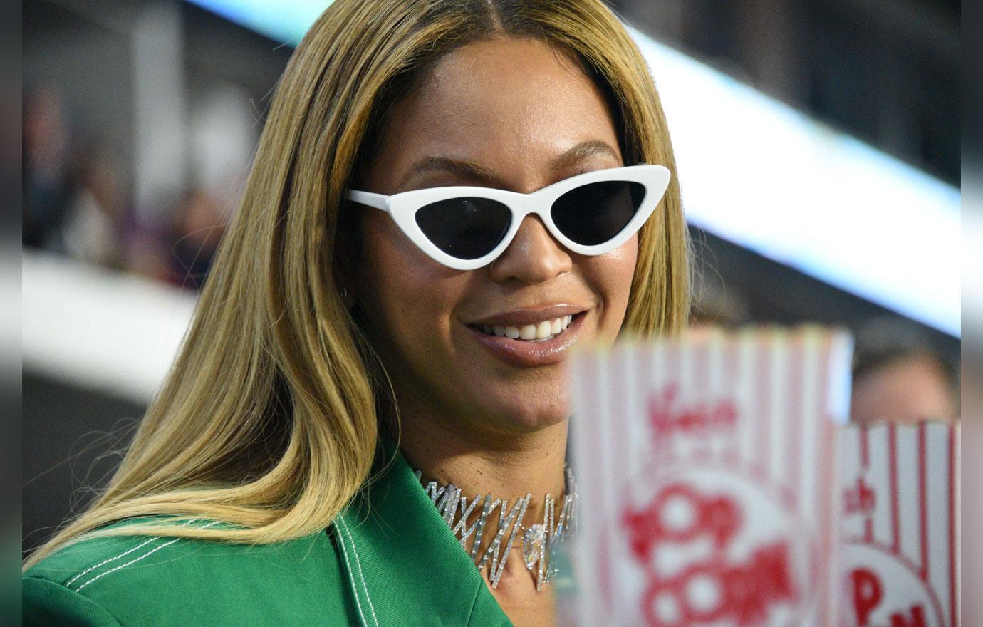 Beyonce & Jay-Z Sit During National Anthem At Super Bowl