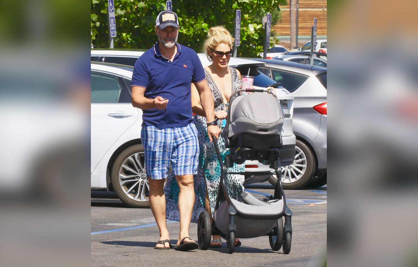 Gretchen Rossi With Slade Smiley And Baby Skylar First Outing Birth