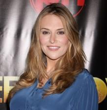 2009__12__wenn2380107 218×225.jpg