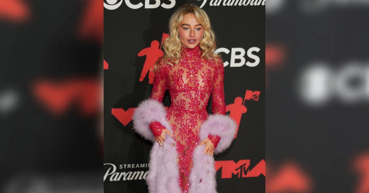 Image of Sabrina Carpenter added a pop of color to old Hollywood couture.