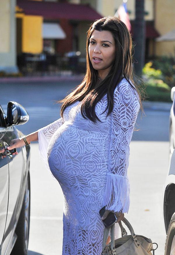 Pregnant Kourtney Kardashian