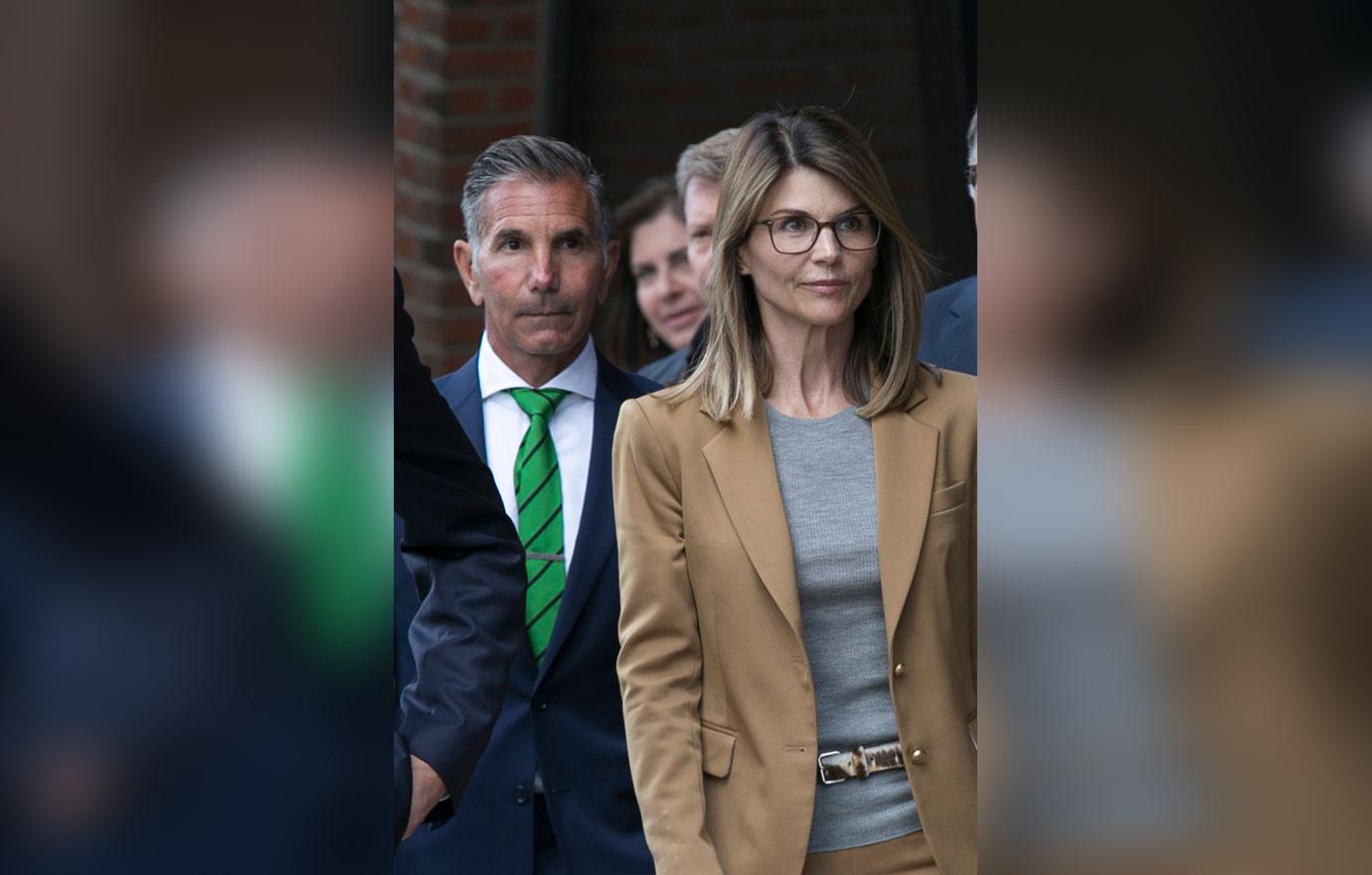 Lori Loughlin Felicity Huffman Sentenced 14 Days Prison College Admissions Bribery Case