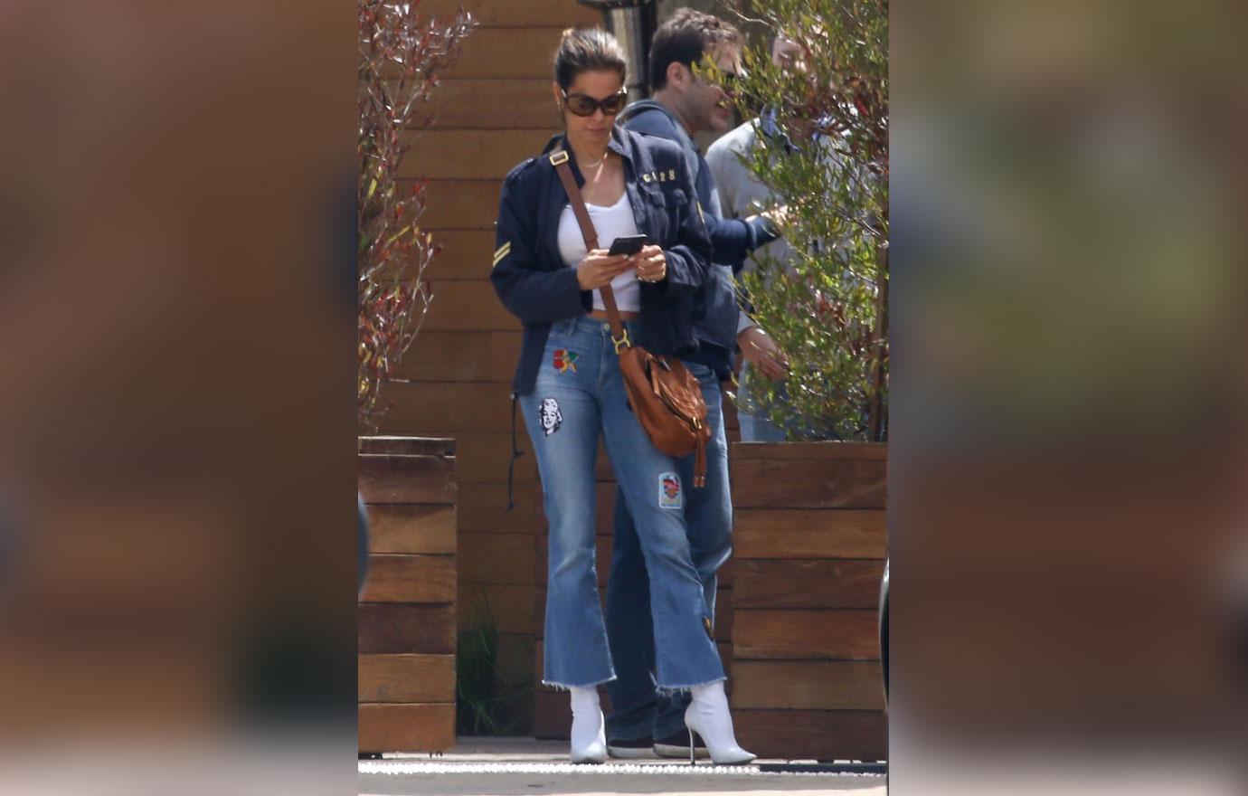 Brooke burke spotted post divorce