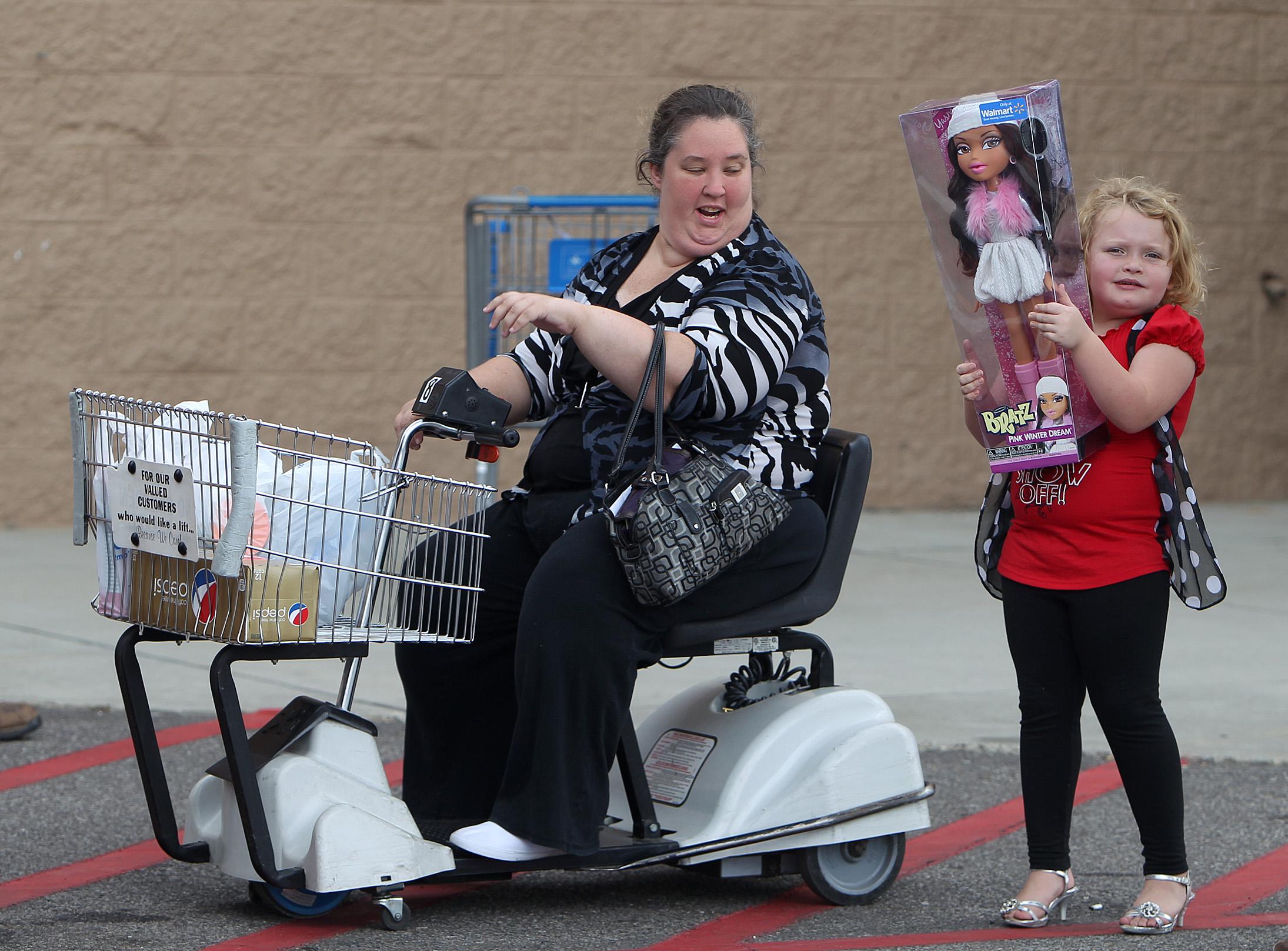 Alana Honey Boo Boo goes shopping with her family at Walmart in Pell City, Alabama