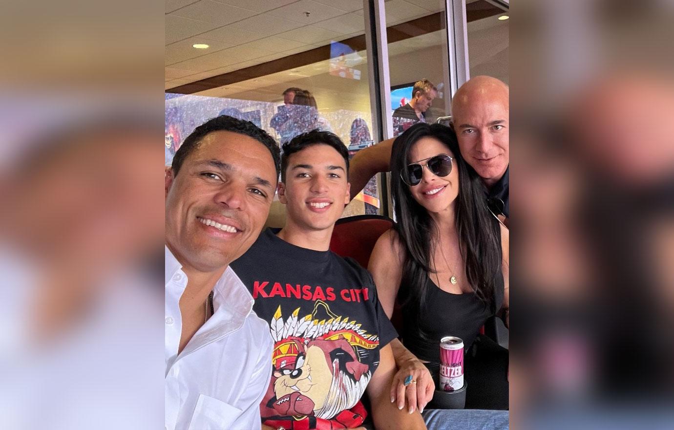 Lauren Sanchez Posts Birthday Tribute To 'Kind' Boyfriend Jeff Bezos(02)