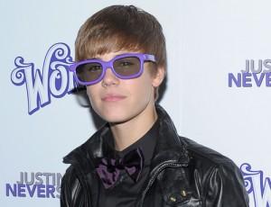 2011__02__Justin_Bieber_Feb3newsnea 300&#215;230.jpg