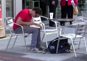 2010__10__Shia_LaBeouf_Oct15newsnea 300×211.jpg