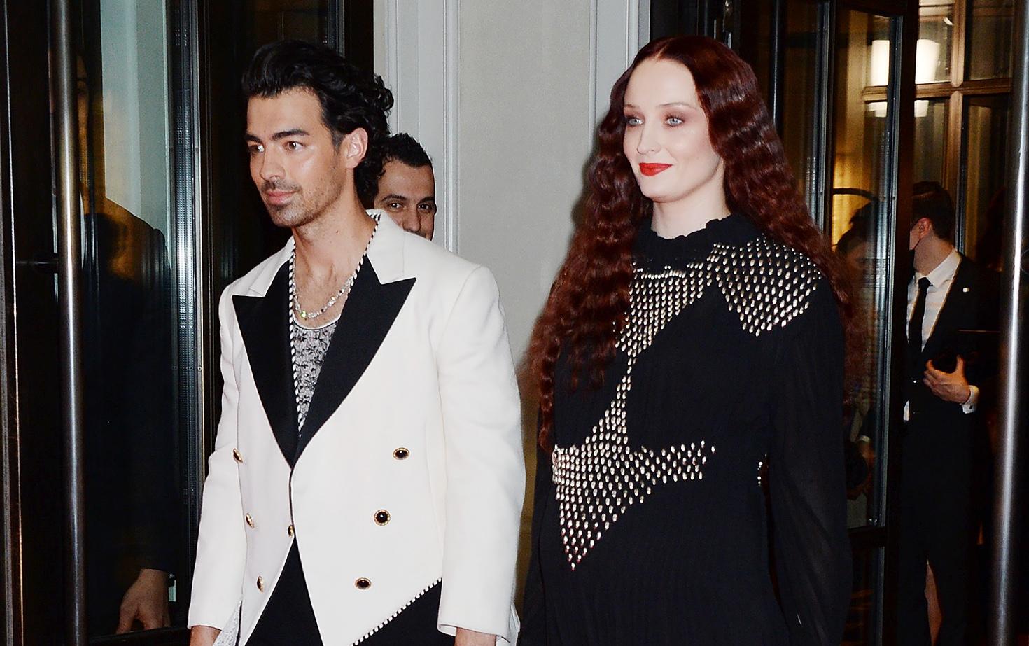 Pregnant Sophie Turner Exudes Chic Comfort in Platform Slides & Studded  Dress at Met Gala 2022 With Joe Jonas