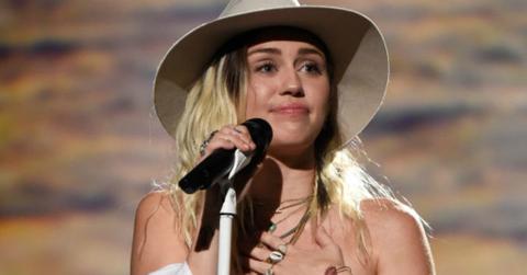 Miley cyrus malibu music video liam hemsworth h