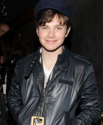 2010__12__Chris_Colfer_Dec7news 207×300.jpg