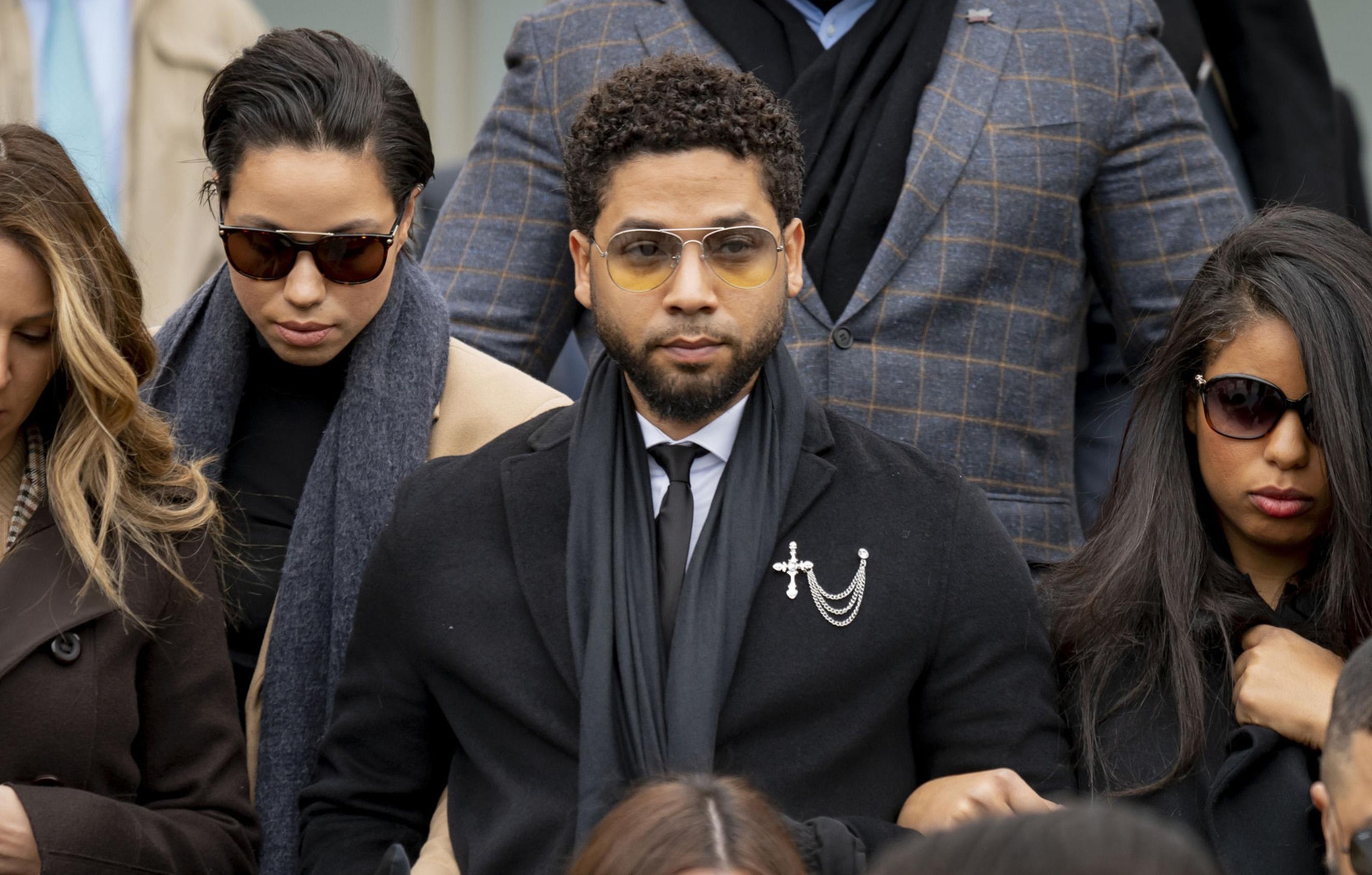 jussie smollett arrives chicago trial lying cops staged  hate crime