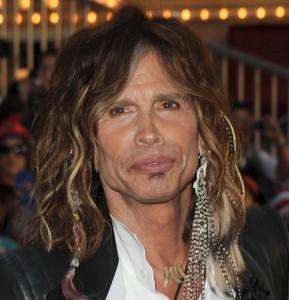 2011__05__Steven_Tyler_May25news 289&#215;300.jpg